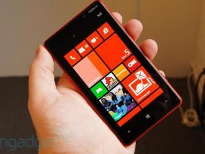 Nokia Lumia 820 Video İnceleme
