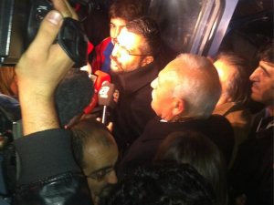 Çıkar çıkmaz meydan okudu