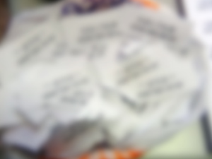 Fuhuş için kartvizit atan 4 kadına gözaltı