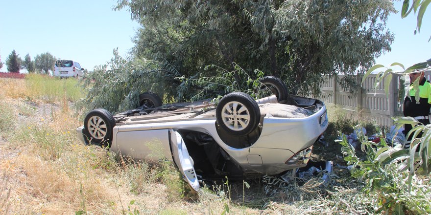 Konya'da otomobil şarampole devrildi: 5 yaralı