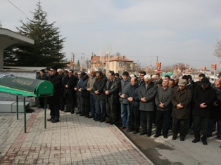 Özbilgiç kayınvalidesini kaybetti