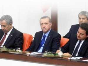 2013'ün ilk kulisi: Bu dört bakan gidiyor!