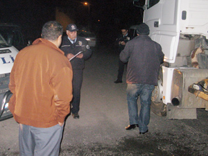 Yeni TIR’ı ile ziyarete geldi, aküsü çalındı