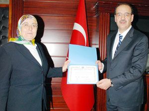 Büyükhelvacıgil’e ‘Barış Elçisi’ ünvanı