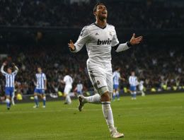 Ronaldo Real Madrid'i ipten aldı!