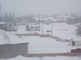 Kulu'da kar yağışı sürüyor