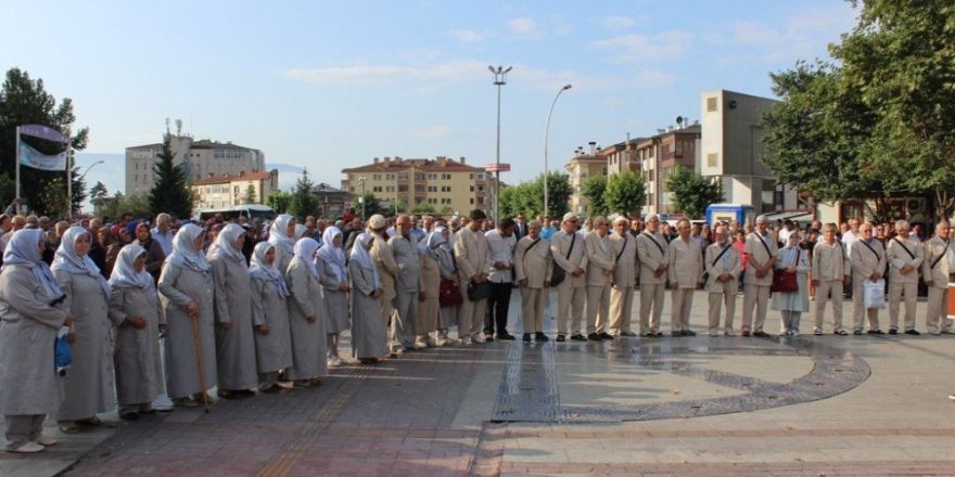 "Üç saat önce havalimanına gelin"