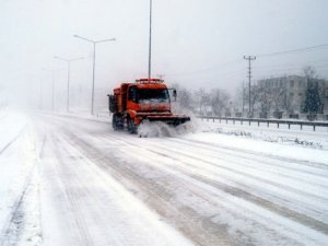 Aksaray Ankara karayolunu kapandı