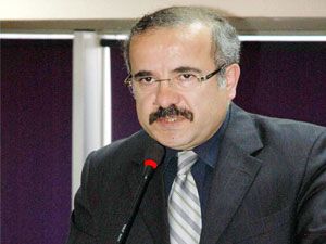 İçyer: ‘Çin’e karşı sert tutum sergilemeliyiz’