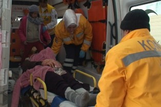 Anne ve kızı sobadan zehirlendi