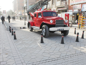 60 yıllık araç sergileniyor