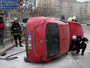 Konya'da trafik kazası: 3 yaralı