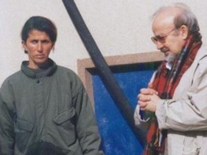 Öldürülen PKK'lı ile aynı karede!