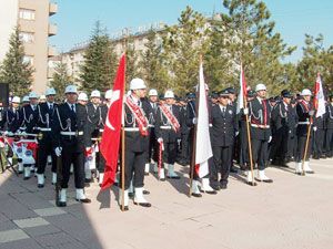 42 ilden 400 öğrenci polis olarak yetişti