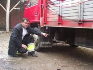 Kamyonetten akü hırsızlığı