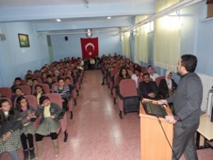 Ereğli'de öğrencilere verem anlatıldı