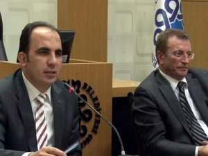 Muhtarlara büyükşehir yasasını anlattı