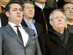 Aziz Yıldırım ile Halil Ünal birbirine girdi