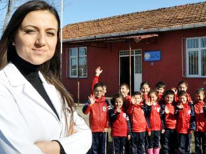Öğretmenlere örnek olacak bir öğretmen!