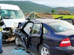 Trafikte kural ihlali yapan sürücü yandı