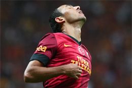 Umut Bulut'tan Sneijder yanıtı