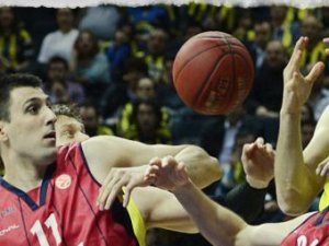 F.Bahçe evinde Caja Laboral'e yenildi