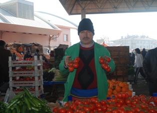 Domates 5 lirayı gördü