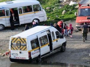 Minik öğrencilerin dehşet dolu dakikaları