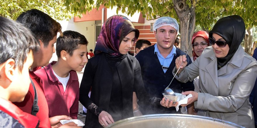 "Hep birlikte eğitime destek olmalıyız"