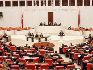 Ana dilde savunma Meclis’ten geçti