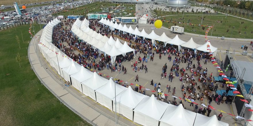 Konya Bilim Festivaline 100 bin ziyaretçi