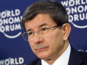 Davutoğlu: Esad İsrail'e çakıl taşı bile atmıyor