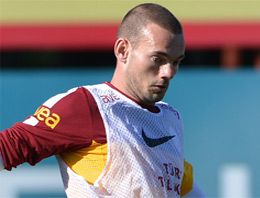 Sneijder derbide olacak mı?