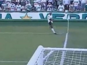 Alex muhteşem bir gol attı ama...