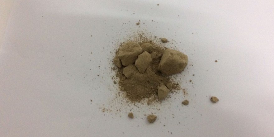 Jandarma, yolcu otobüsündeki iki yolcuda eroin ele geçirdi