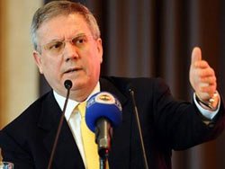 'Aziz Yıldırım hakemleri tehdit etti'