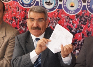 Bakan sınıfta kaldı