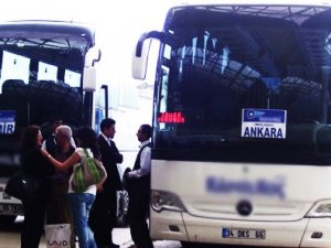 Yine namaz skandalı!