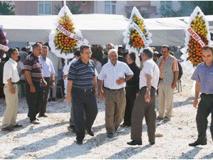 Mehmet Hançerli düğün ziyaretlerinde