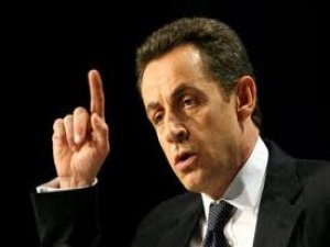 Sarkozy Davos'ta İsrail'i yerden yere vurdu