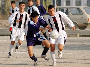 Yazın futbola dikkat