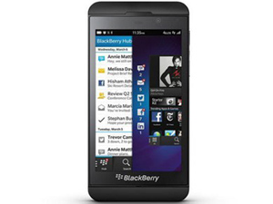 Blackberry, iki yeni telefonunu tanıttı