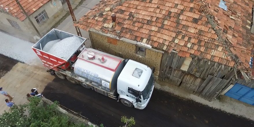 Beyşehir’de asfalt çalışmasında rekor