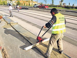 Ankara'da alttan ısıtmalı yol elektrtik bekliyor