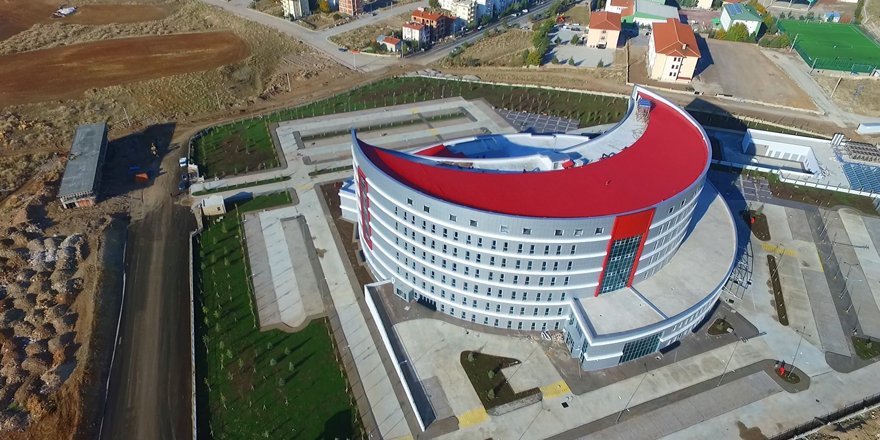 Beyşehir’de yeni devlet hastanesi hizmet için gün sayıyor