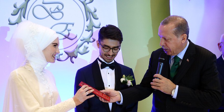 Cumhurbaşkanı Erdoğan nikah şahitliği yaptı