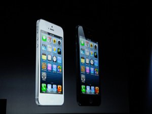 Apple'a 'iPhone' darbesi