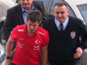 40 dakika ifade verdi