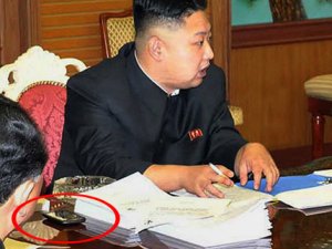 Kim Jong'un gizemli telefonu