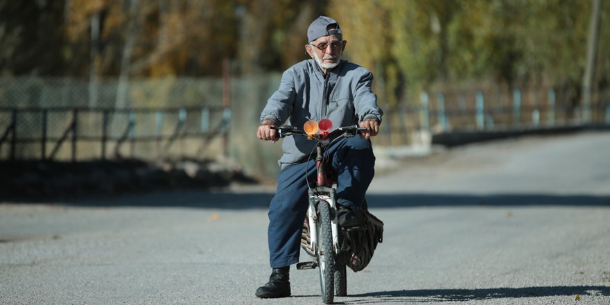 "Yedi bela Emin"in 71 yıllık bisiklet tutkusu